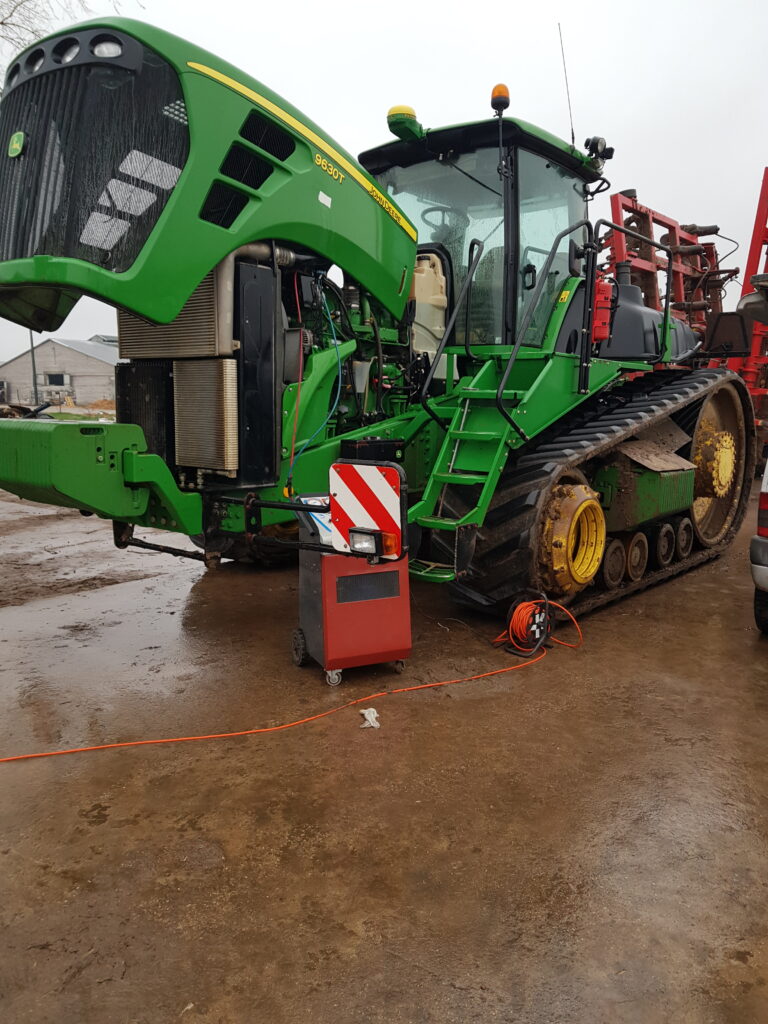 Kondicionierių remontas žemės, miško ūkio technikai