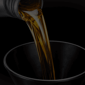 Variklio priežiūra Variklių remontas ir alyvos keitimas Šakiuose